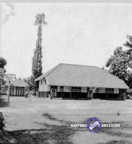 Gedung Taman Kanak-kanak Persit Situbondo, tgl. 4 April 1957.