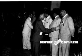 Acara ramah tamah pada Kongres Ekonomi Nasional Seluruh Indonesia (KENSI) di Surabaya, 5 – 8 – 1956