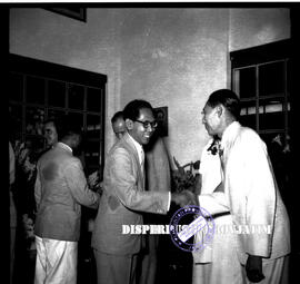 100 tahun Drekkerij Fuhri, perusahaan / penerbit / percetakan negara belanda di surabaya, merupak...