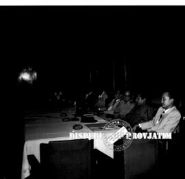 Suasana rapat front pembebasan Irian Barat  di Surabaya, tahun 1958
