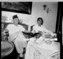 Tokoh-tokoh PNI, NU, MASYUMI Jatim berkumpul bersama dalam sebuah acara, surabaya, 4 – 1 - 1956