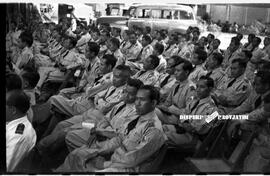 Undangan dari para tentara dan perwira dari Komando Tentara dan Teritori V Brawijaya, sekarang Ko...