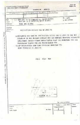 (4)